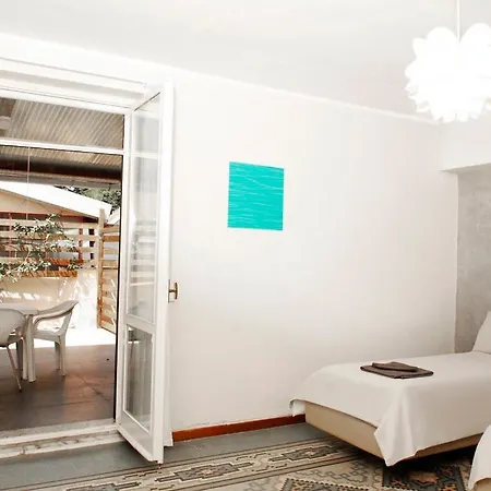 Vara Self Check In Motel Ceparana