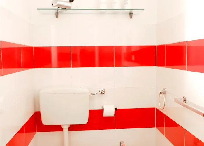 Vara Self Check In Private Parking